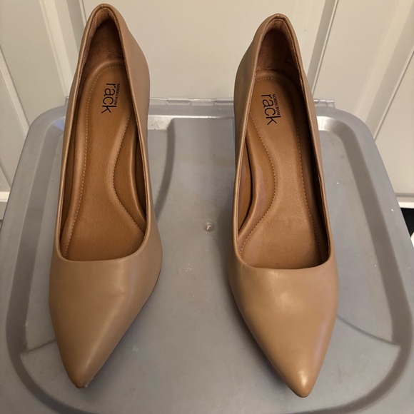 Nordstrom Rack Classic Tan Heels - Picture 9 of 9